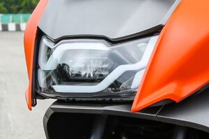 head-light_expertateverything.in
