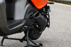 rear-tyre-view-expertateverything.in